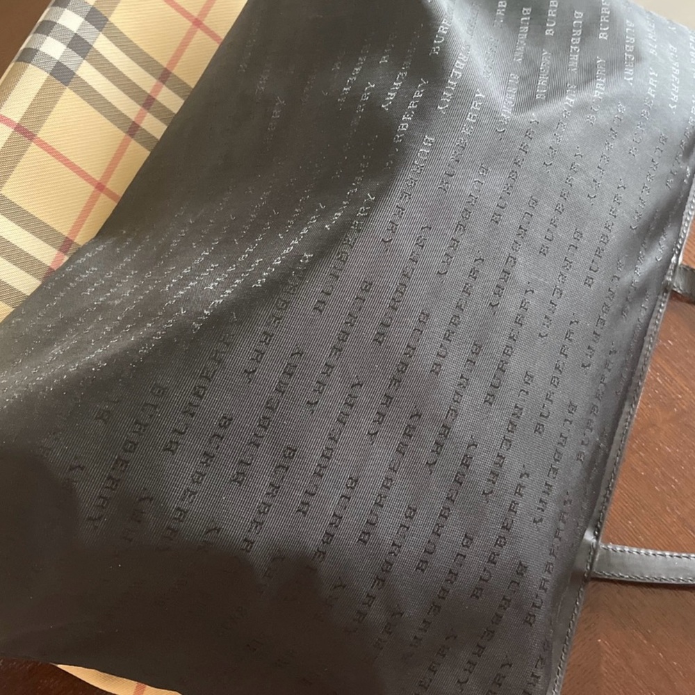Authentic Burberry nova check tote bag used in very good condition - Picture 5 of 11
